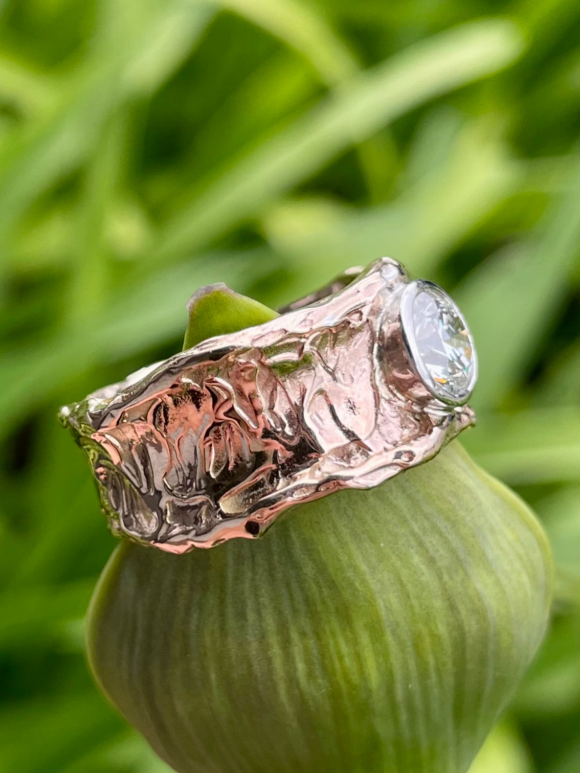 9ct Rose/White Gold bezel-set Lab Grown 'molten style' Diamond Ring