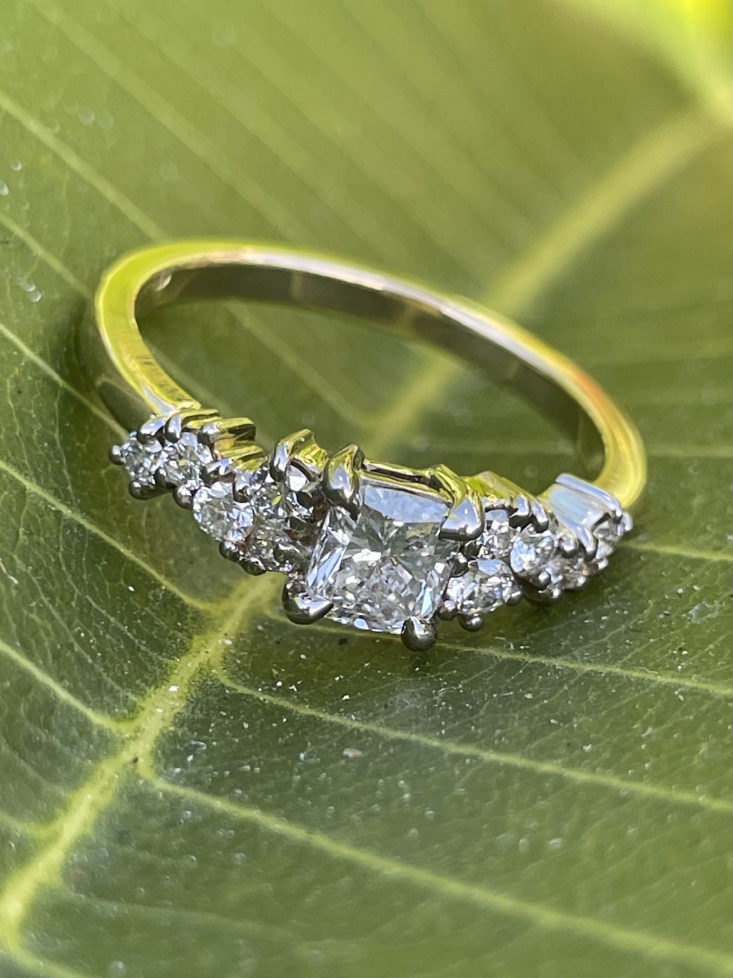 18ct Yellow/White Gold Diamond Ring