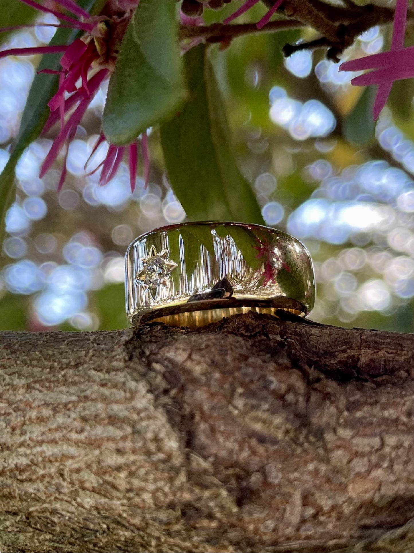 9ct Yellow Gold Star-set Diamond Ring