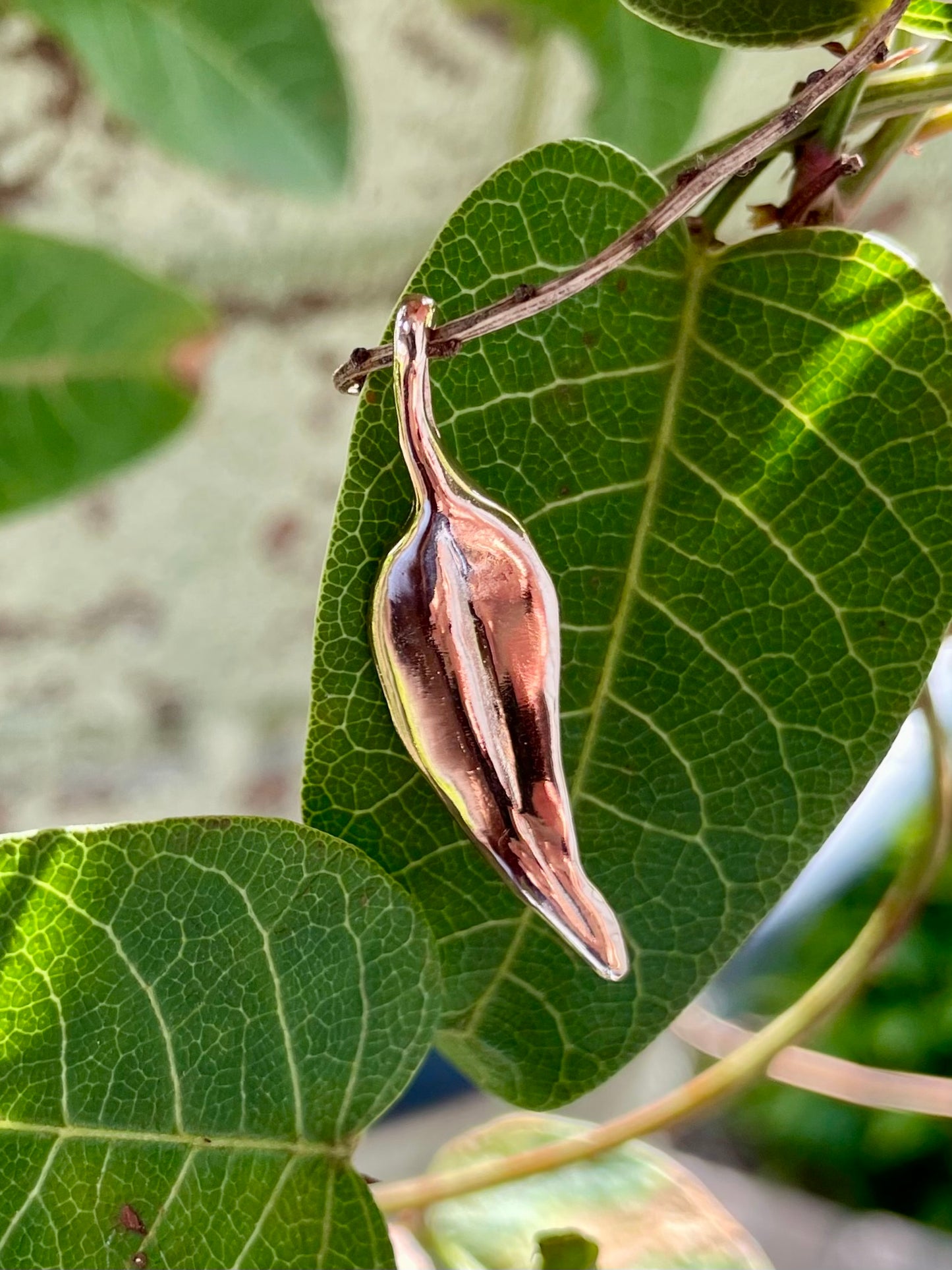 9ct Rose Gold Diamond Gumleaf Pendant (L1)