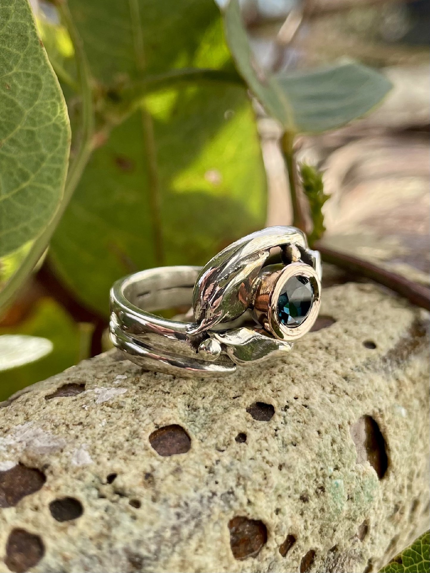 Sterling Silver/9ct Rose Gold London Blue Topaz & Green Sapphire Leaf Ring