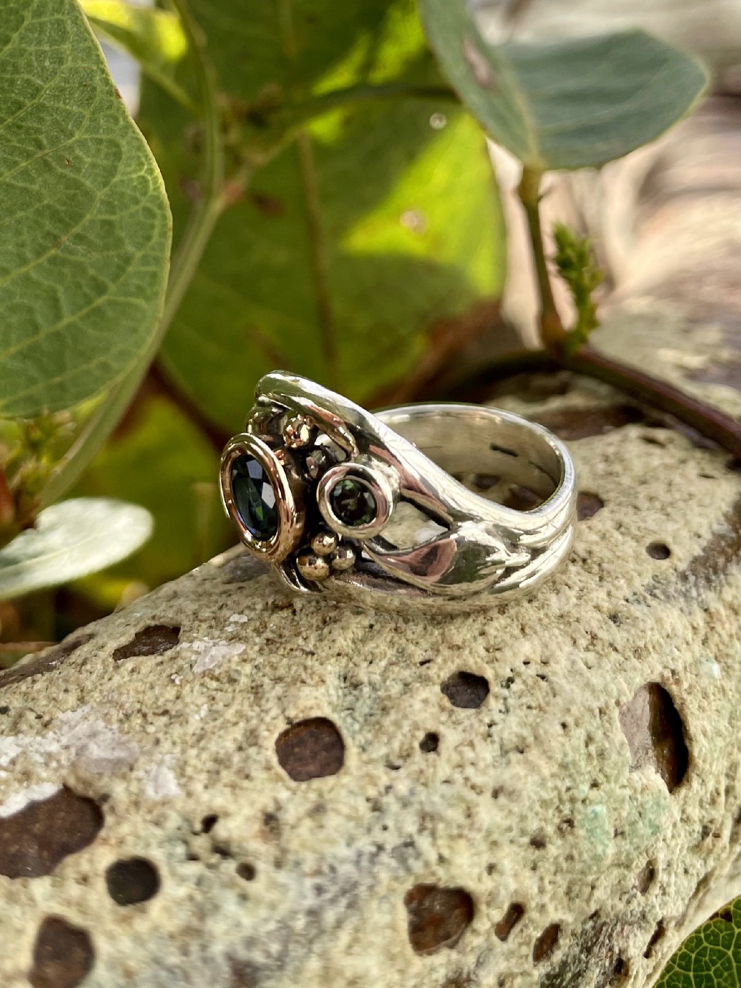 Sterling Silver/9ct Rose Gold London Blue Topaz & Green Sapphire Leaf Ring