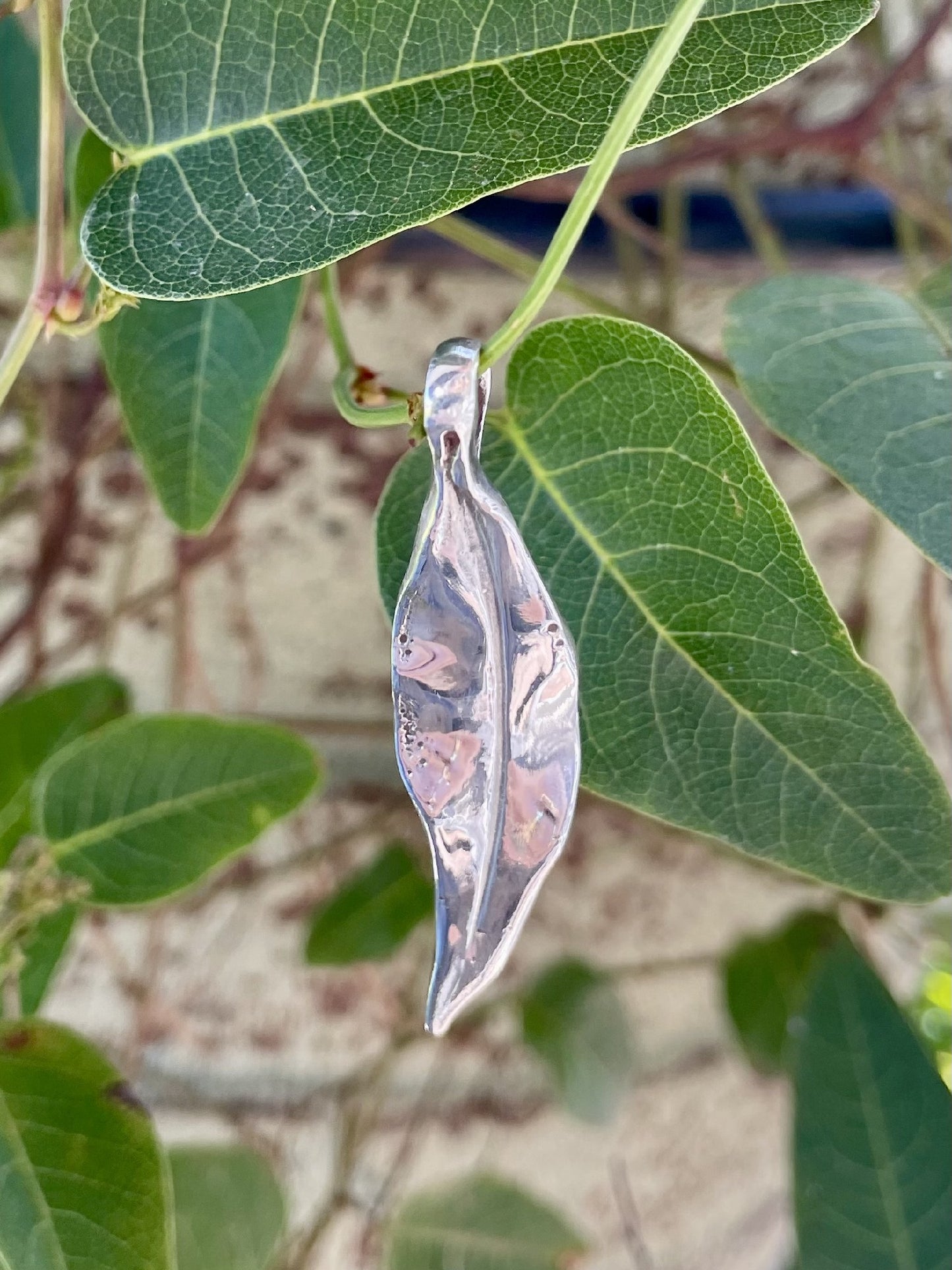 Sterling Silver Gumleaf Pendant (L6)