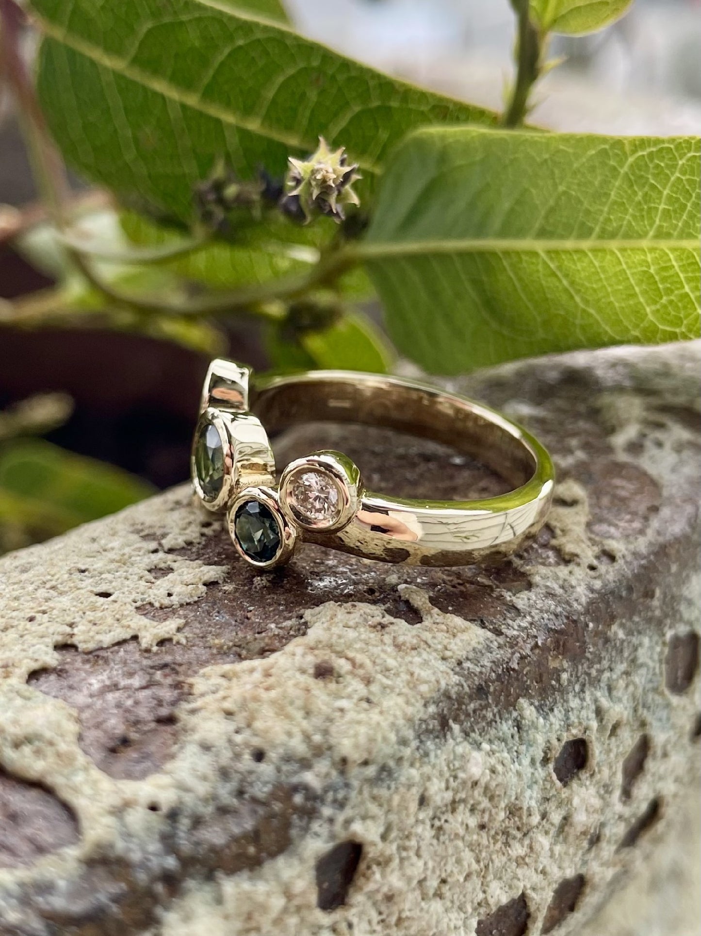 9ct Yellow Gold Green Teal Sapphire & Diamond 'Scatter' Ring