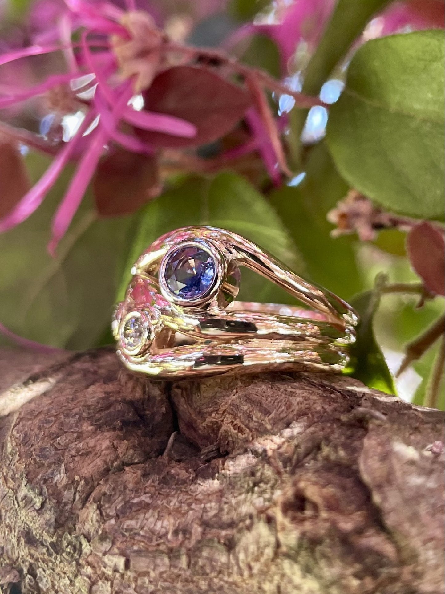 9ct Yellow Gold Ceylonese Sapphire & Diamond 'Wave' Ring