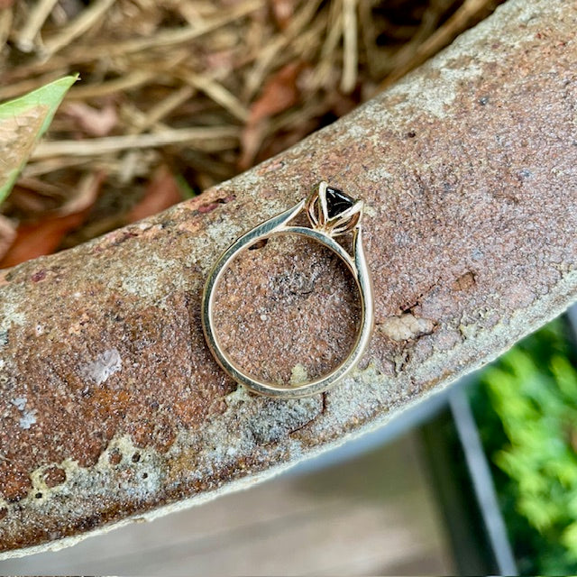 9ct Yellow gold claw set Australian Sapphire ring