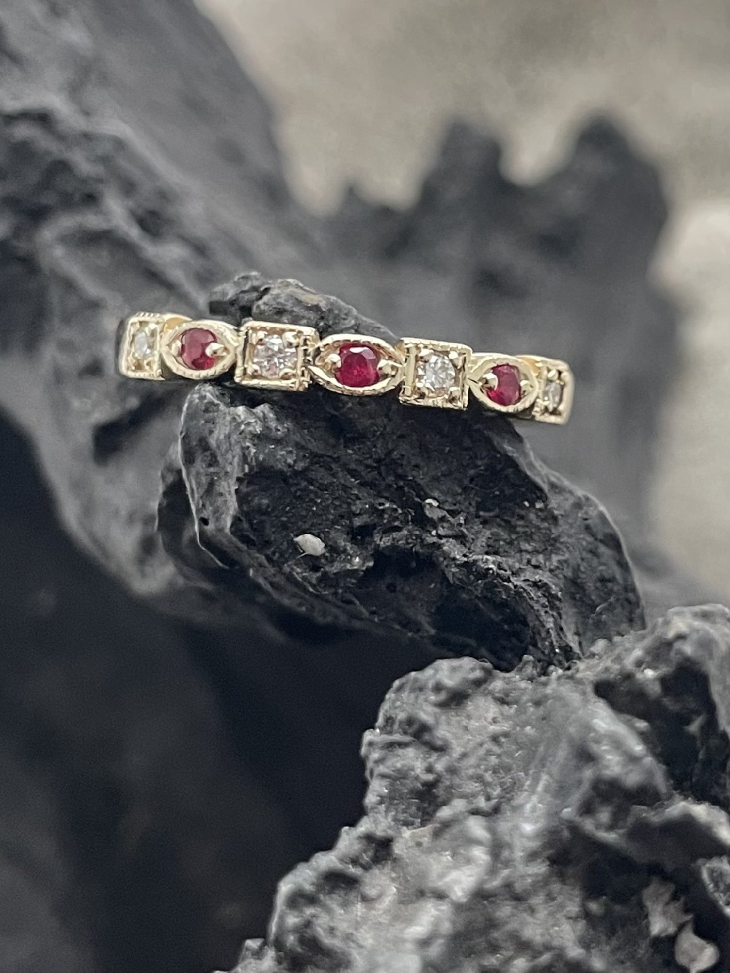9ct Yellow Gold Ruby and Diamond Wedder