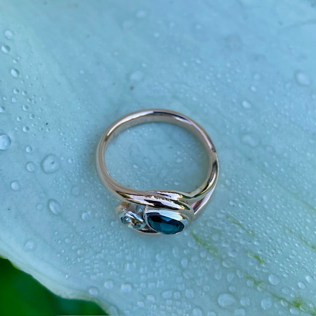 9ct Rose and white gold, Sapphire and Chocolate diamond ring