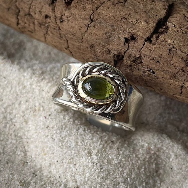 Sterling Silver and 9ct Yellow gold Peridot ring