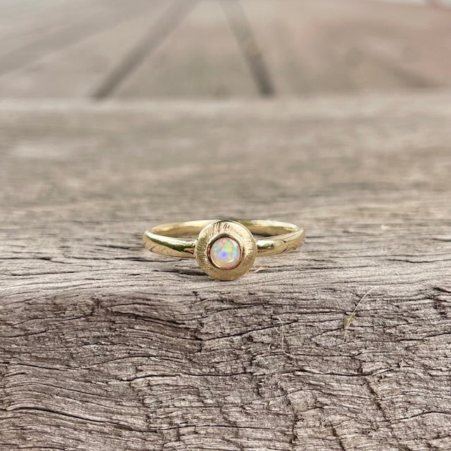 9ct Yellow Gold Opal Ring