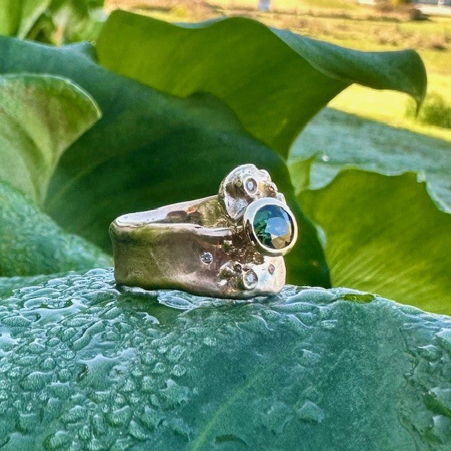 9ct Yellow gold, Green Sapphire and diamond molten style ring