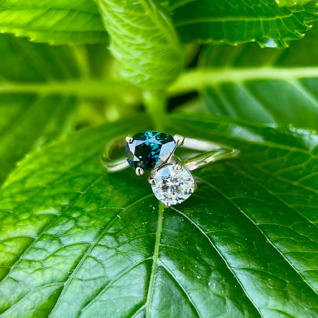 9ct Yellow gold Sapphire and Lab Grown diamond curved ring