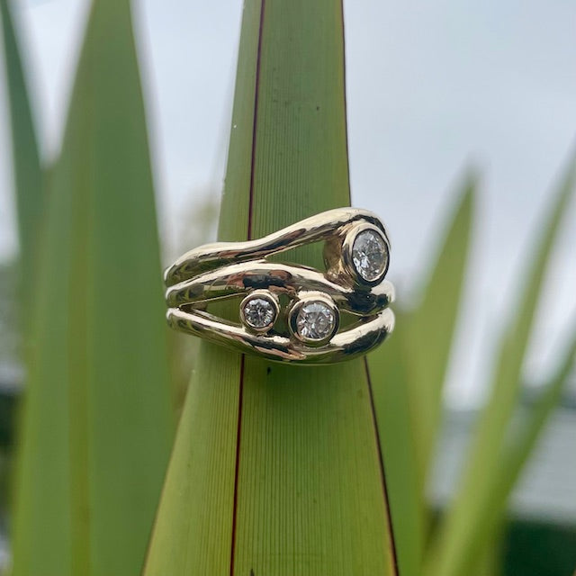 9ct Yellow gold Lab grown diamond wave ring