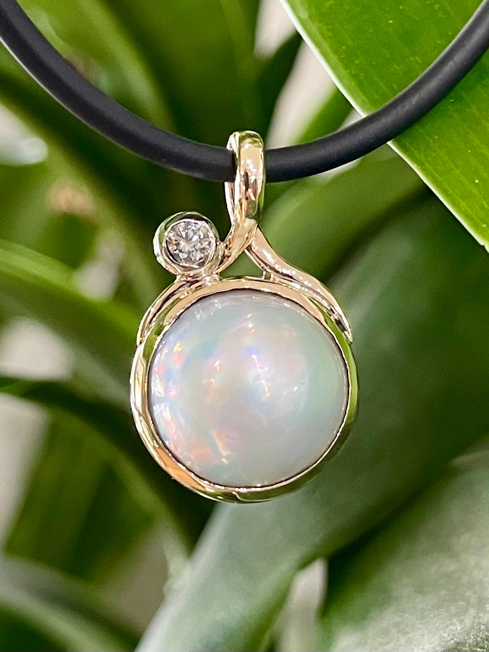 9ct Yellow Gold Pearl and Diamond Pendant