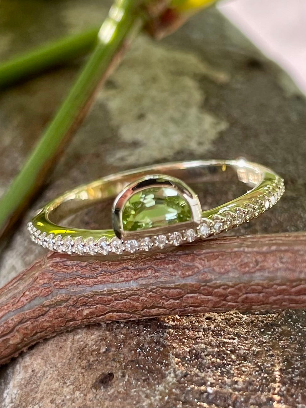 9Y Dia/Peridot TDW0.110ct