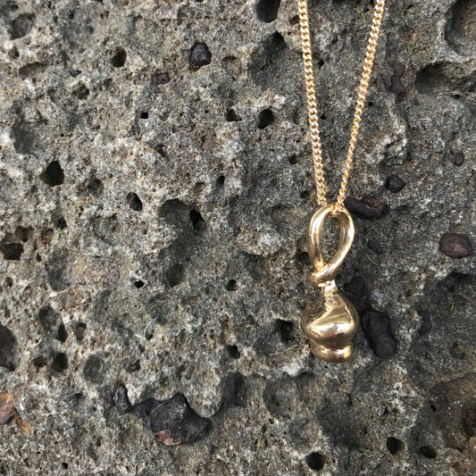 9ct Yellow Gold Gum nut pendant (G1)
