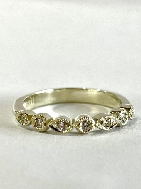 9ct White gold seven diamond carved wedder - round/ marquise