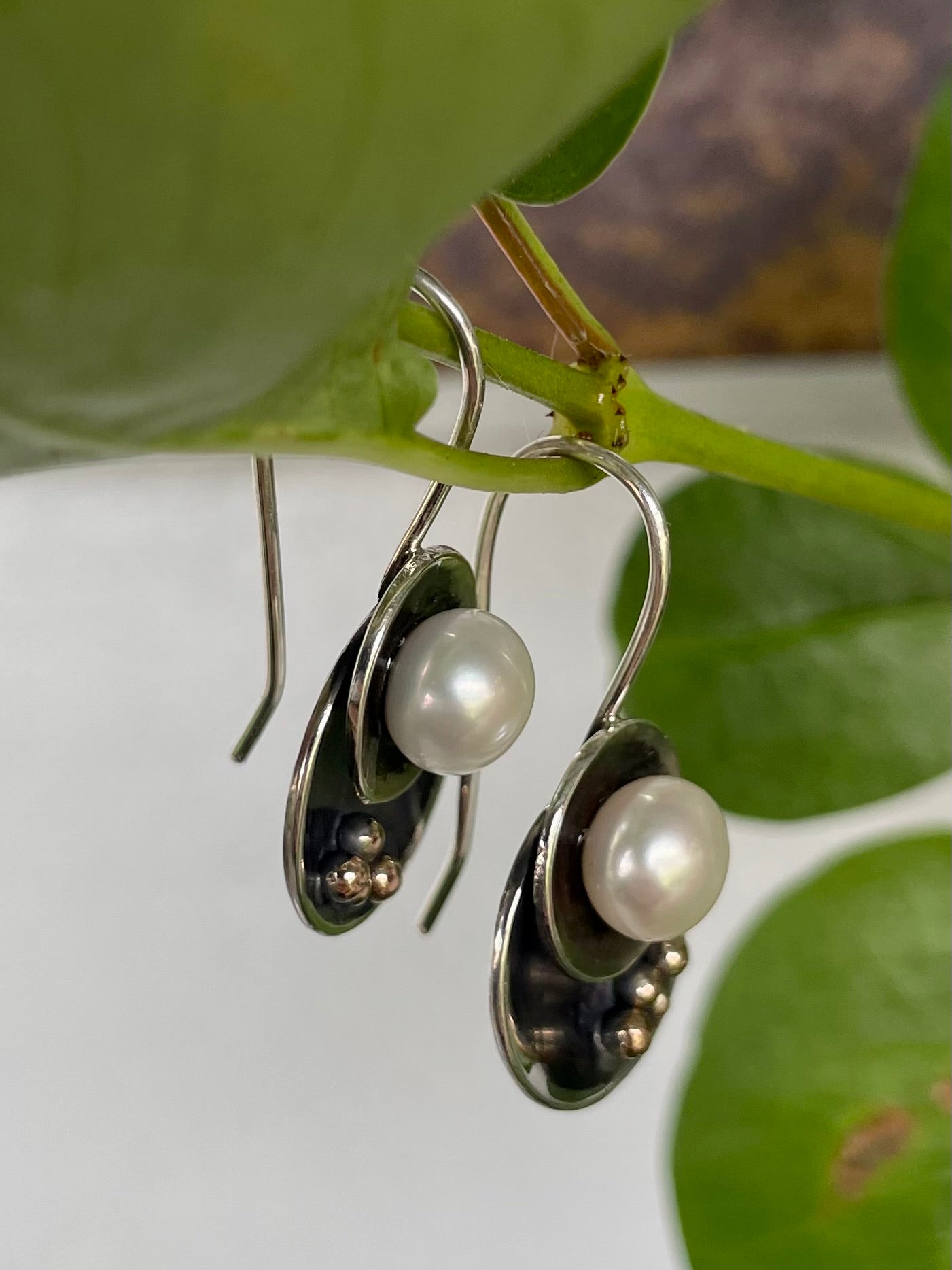 Sterling Silver & 9ct Rose Gold Oxidised Button Pearl Earrings