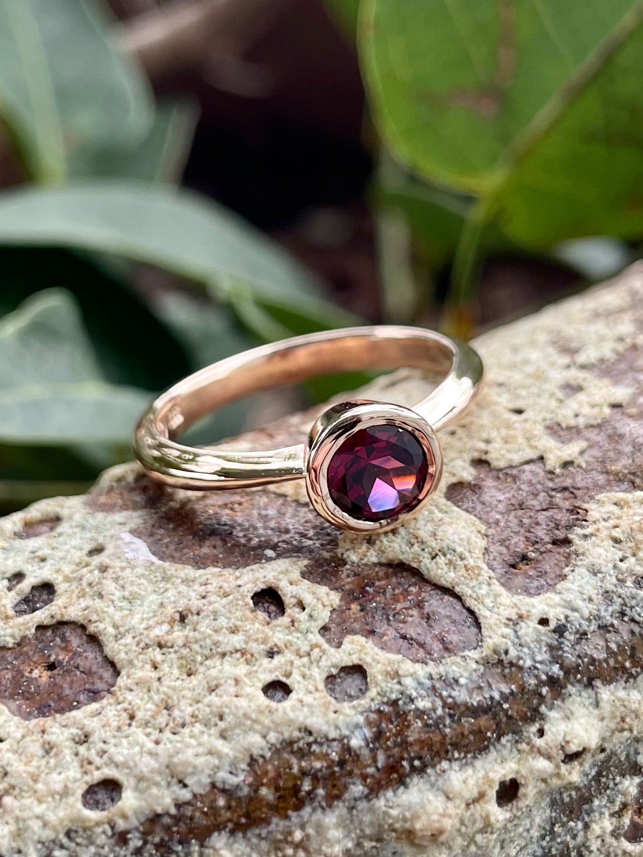 9ct Rose Gold Rhodalite Garnet Ring