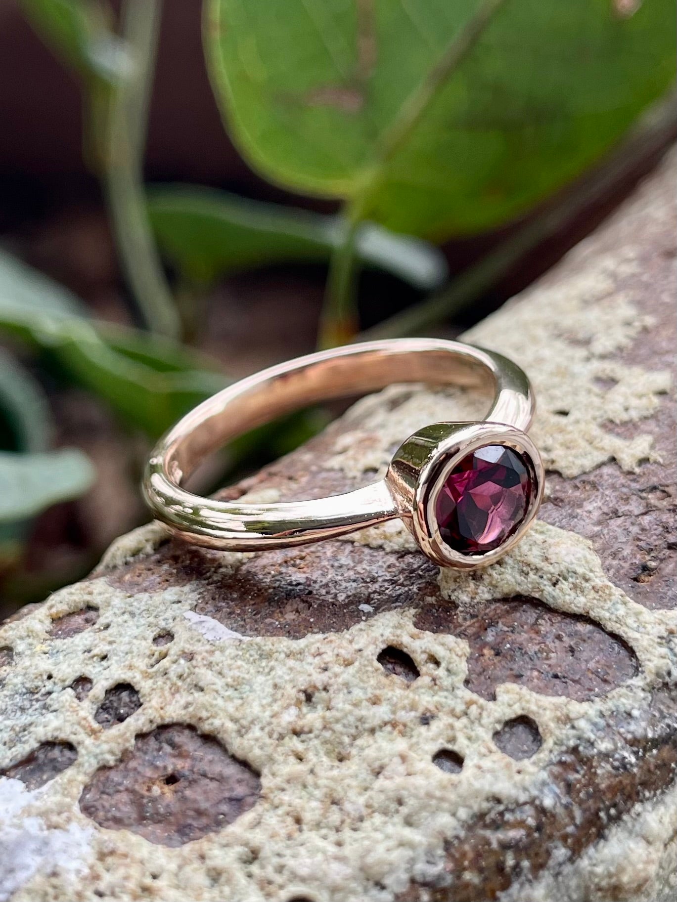 9ct Rose Gold Rhodalite Garnet Ring