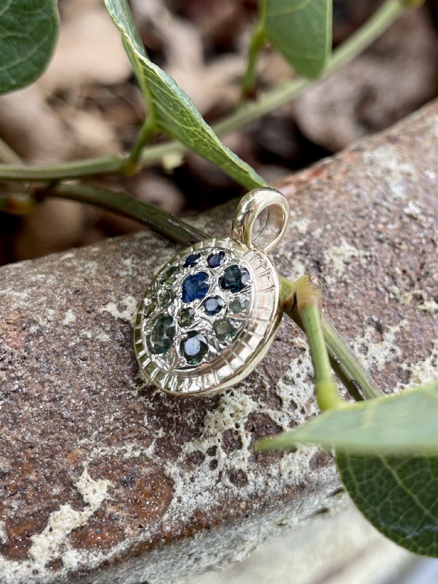 9ct Yellow & White Gold Sapphire Pendant