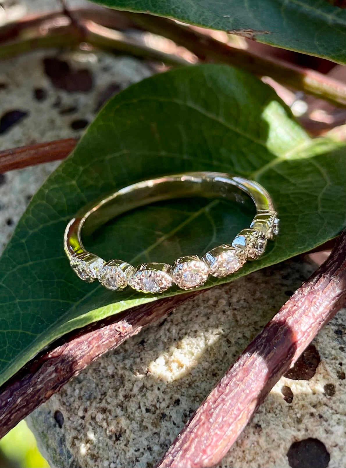 9ct Yellow Gold 7 Diamond Round Marquise Wedder