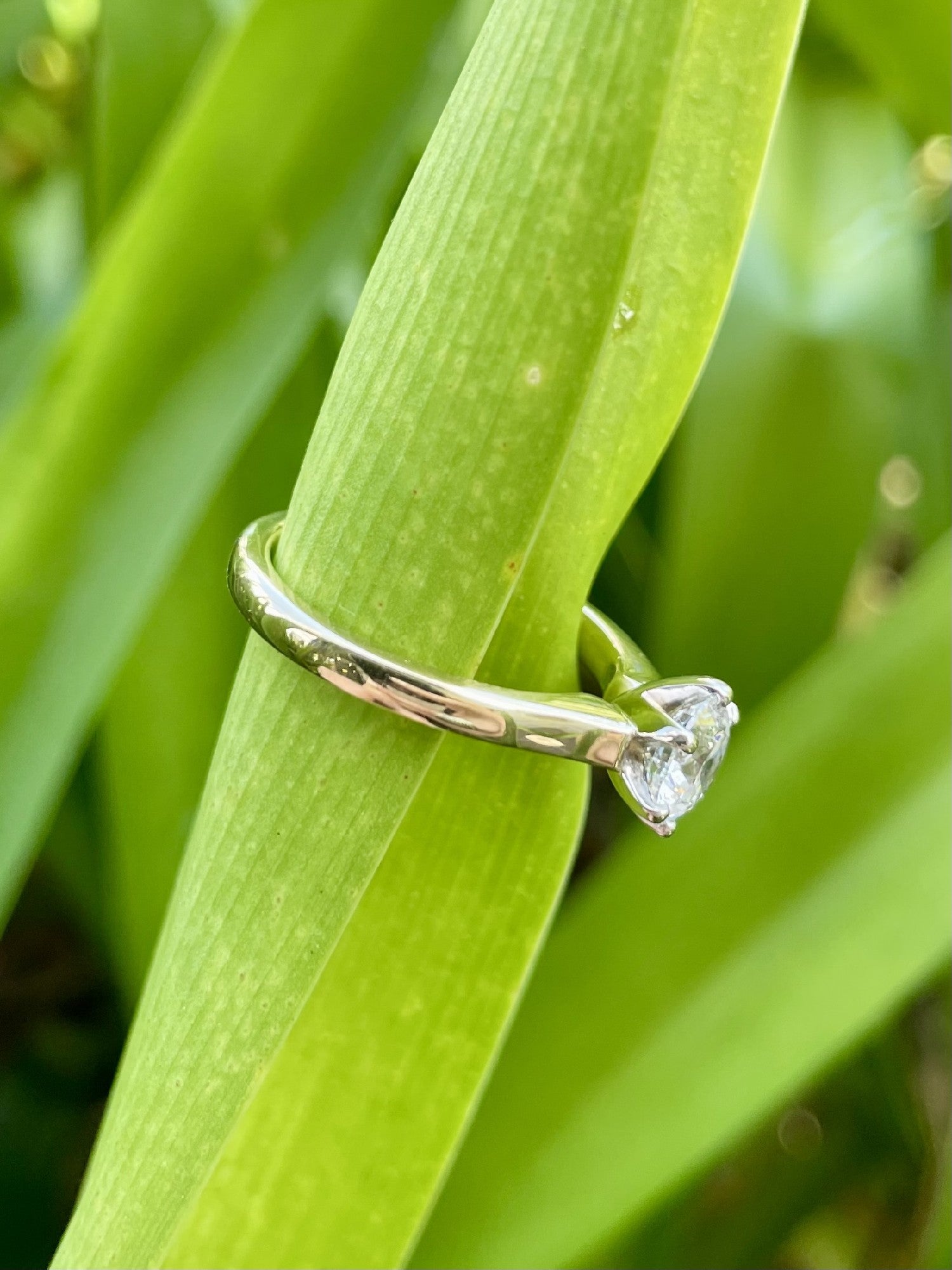 18ct Yellow & White Gold Solitaire Lab Diamond Ring
