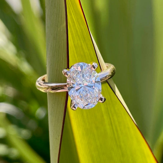 18ct Rose Gold Solitaire Diamond ring, 1x 2.59ct E VVS2 oval lab grown Diamond claw set