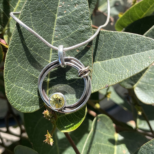 Sterling Silver and 9ct Yellow Gold Wire Lemon Quartz pendant