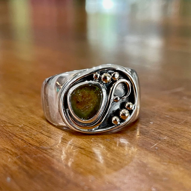 Sterling Silver Tourmaline with 9ct yellow gold wire work on a wide band Ring