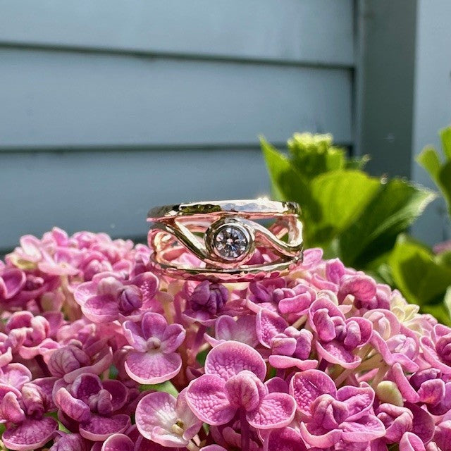 9ct Rose Gold split band, wave style Lab grown Solitaire Diamond Ring