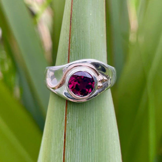 Sterling Silver and 9ct Rose gold Garnet ring