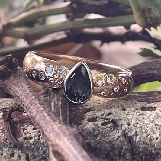 9ct Rose Gold Green Sapphire & Diamond Ring