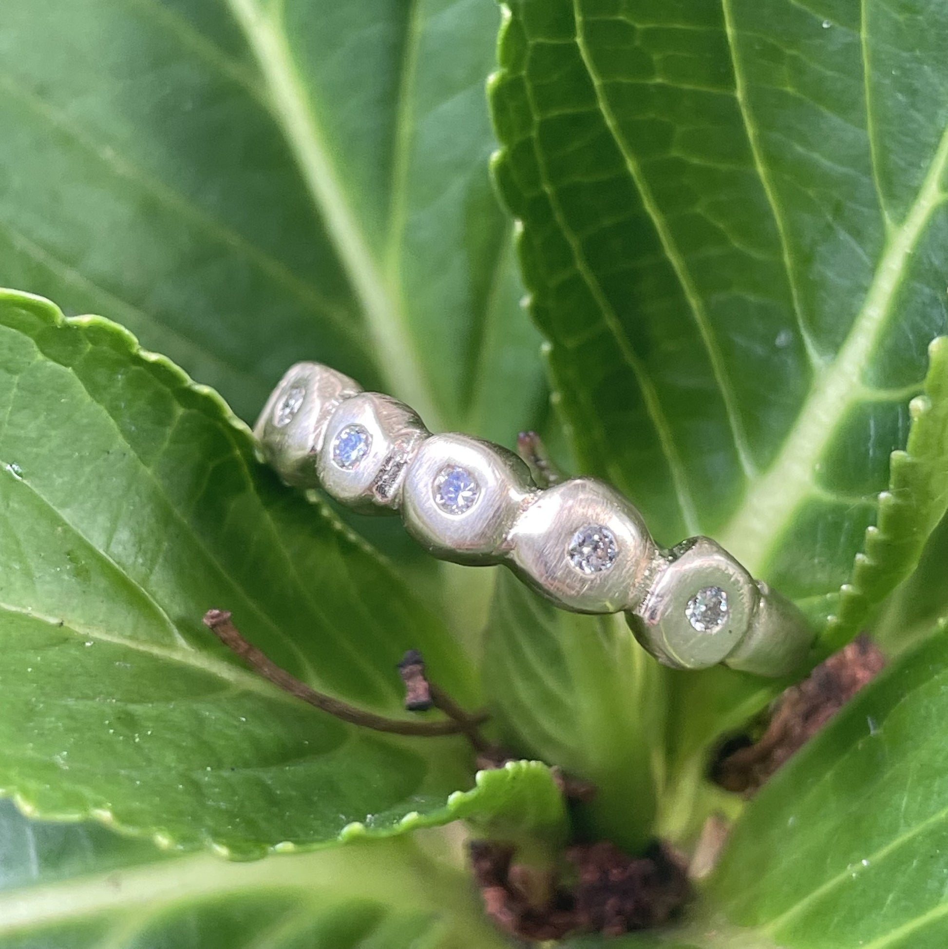 9ct Yellow Gold 0.02mm Diamond Pebble Ring