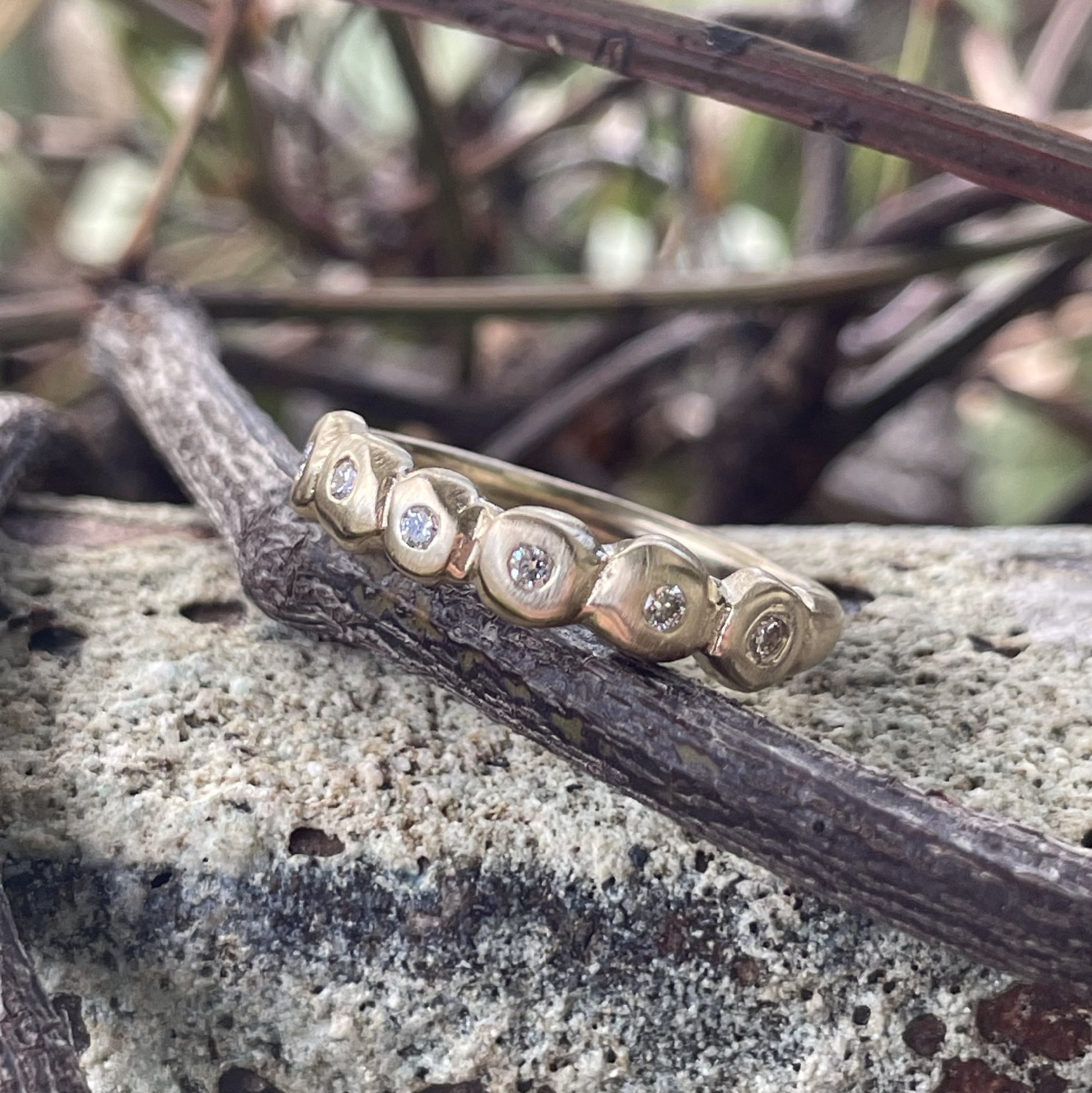 9ct Yellow Gold 0.02mm Diamond Pebble Ring