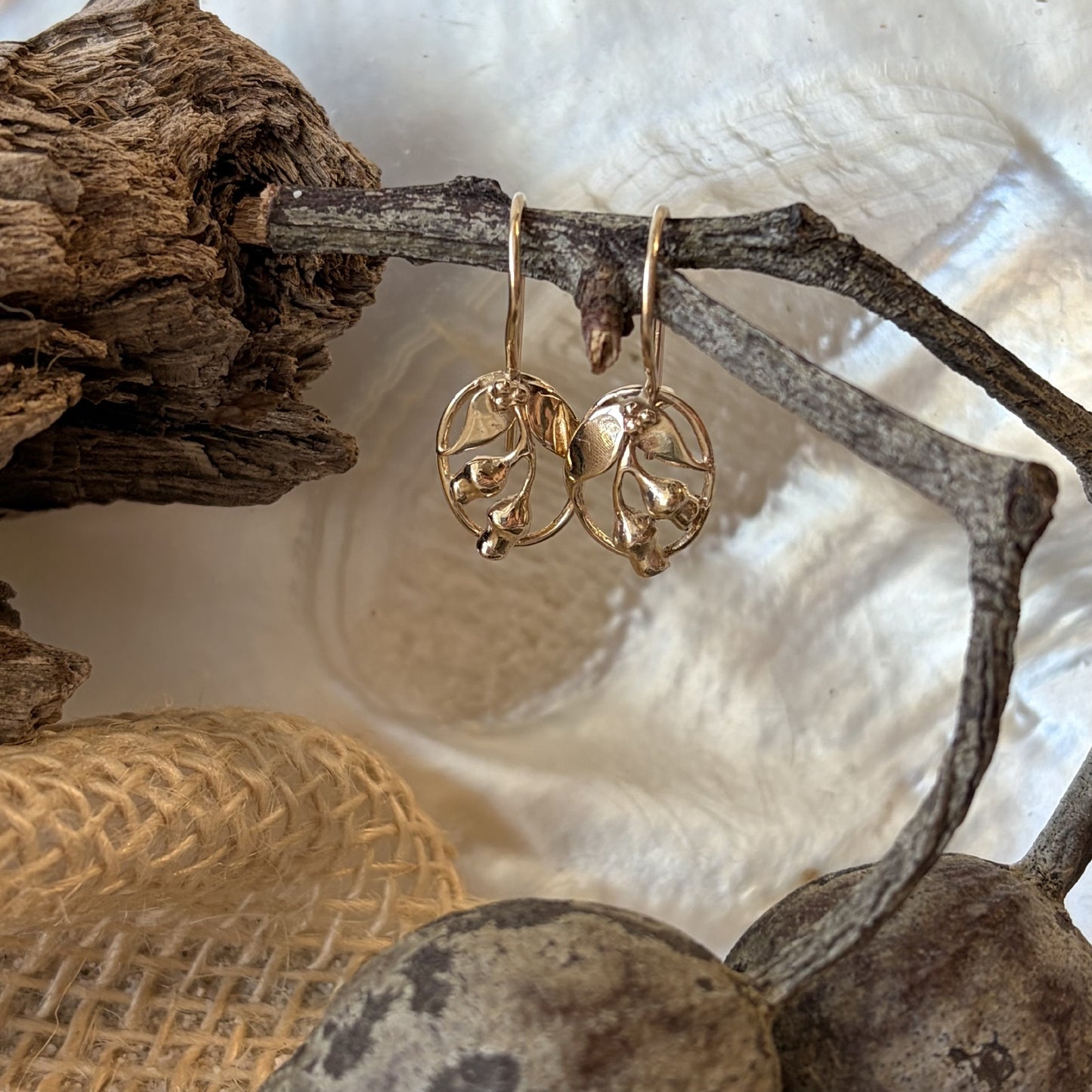 9ct Yellow Gold Gumnut & Leaf Drop Earring