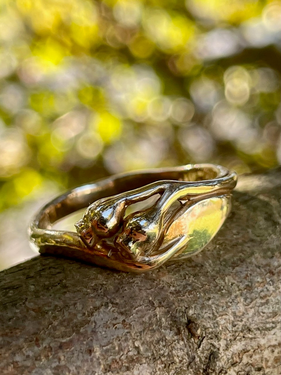 9ct Yellow Gold Gumnut and leaf ring