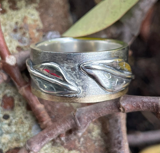Sterling Silver and 9ct Yellow Gold Leaf Detail Men’s Wedder